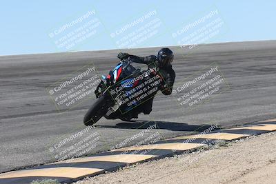 media/Oct-13-2025-Moto Forza (Mon) [[a66d839500]]/4-C Group/Session 2 (Bowl)/